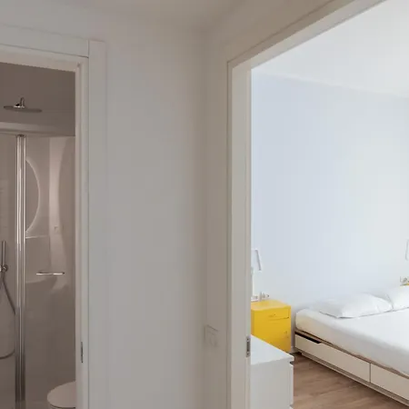 Cozy Two Bedrooms Fiera - Mirable Pm * ميلان