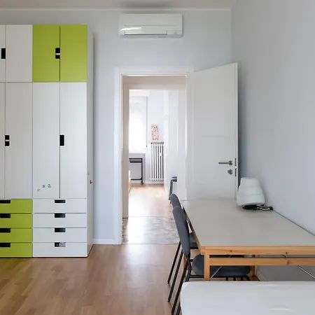 Cozy Two Bedrooms Fiera - Mirable Pm شقة ميلان