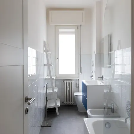 Cozy Two Bedrooms Fiera - Mirable Pm شقة ميلان